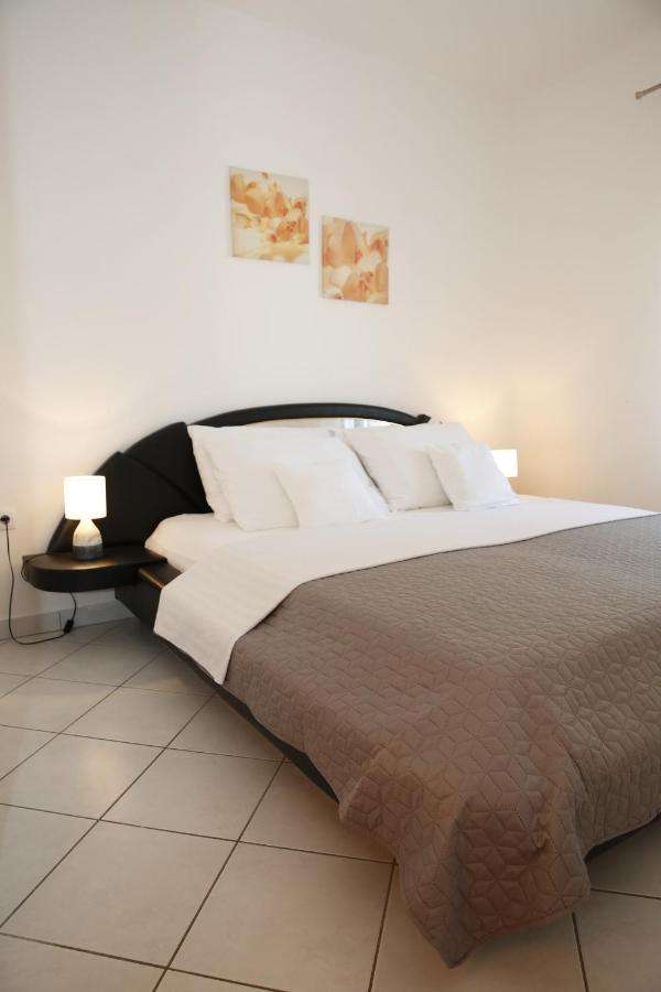 Apartments Lepur Vodice Exterior foto