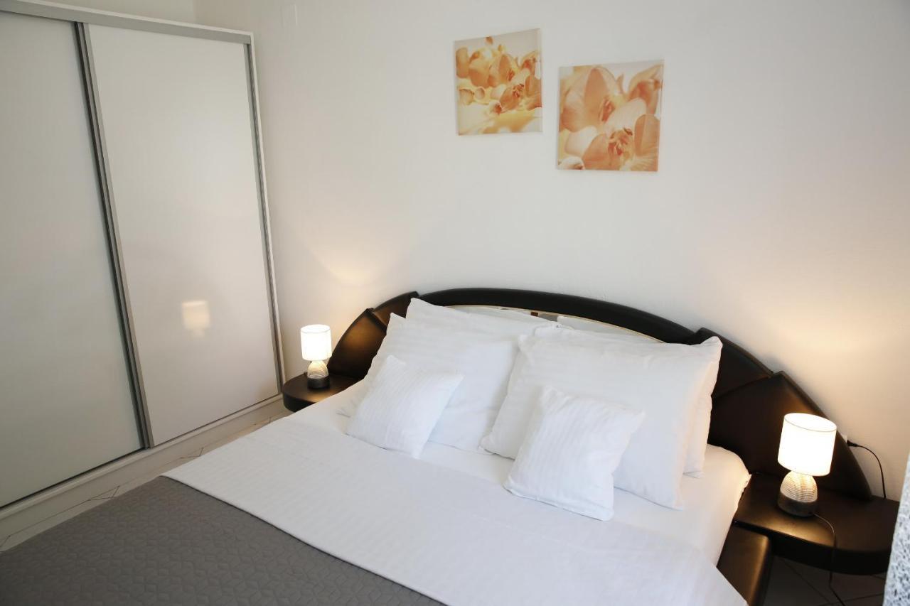 Apartments Lepur Vodice Exterior foto
