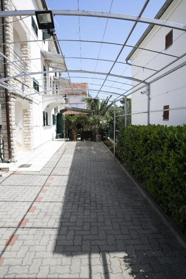 Apartments Lepur Vodice Exterior foto