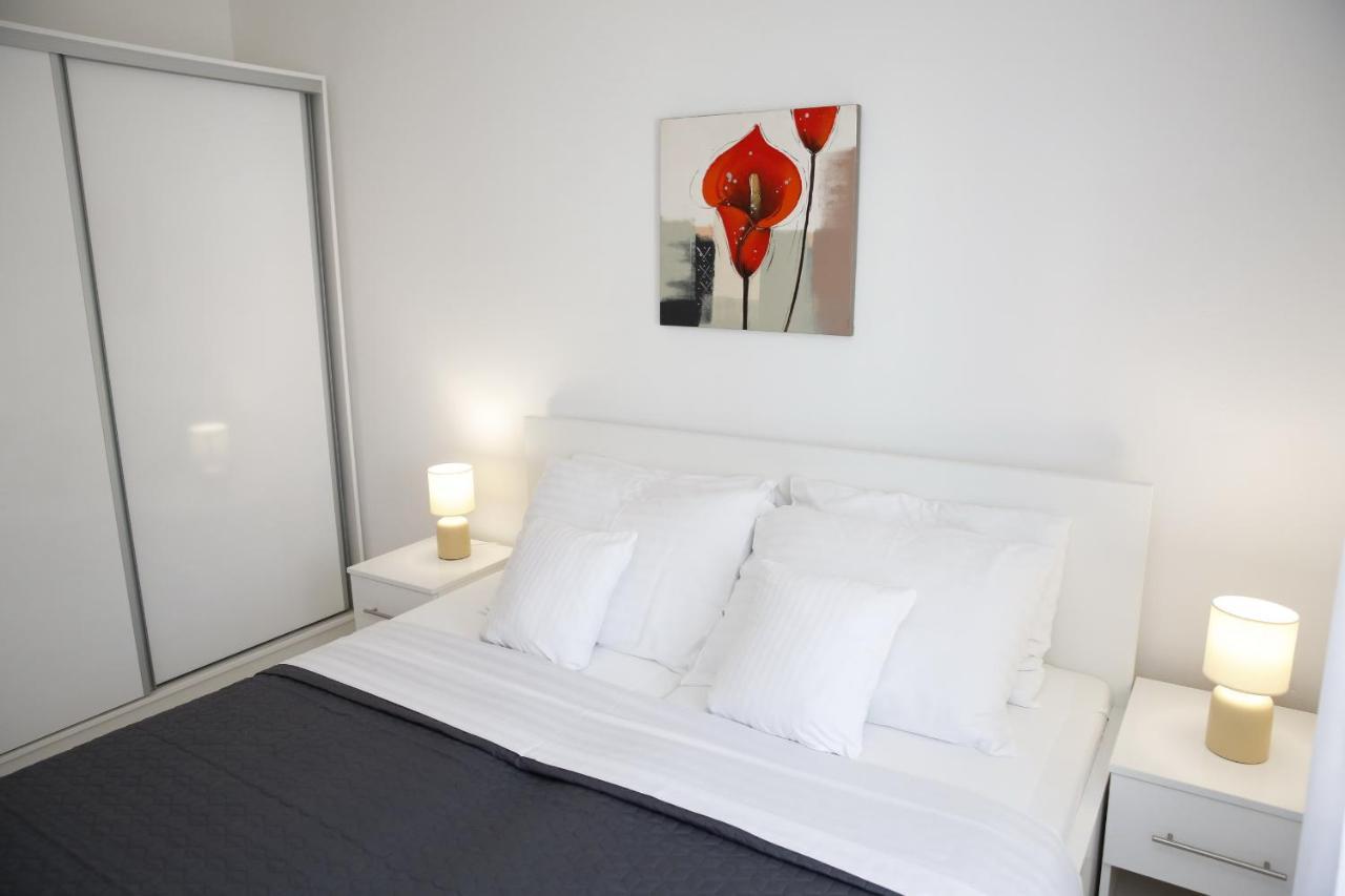 Apartments Lepur Vodice Exterior foto